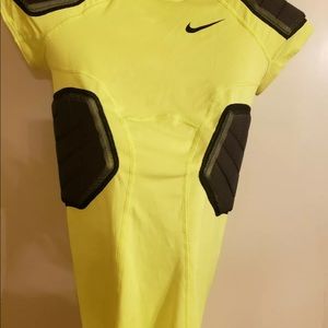 Men’s NIKE PRO COMBAT